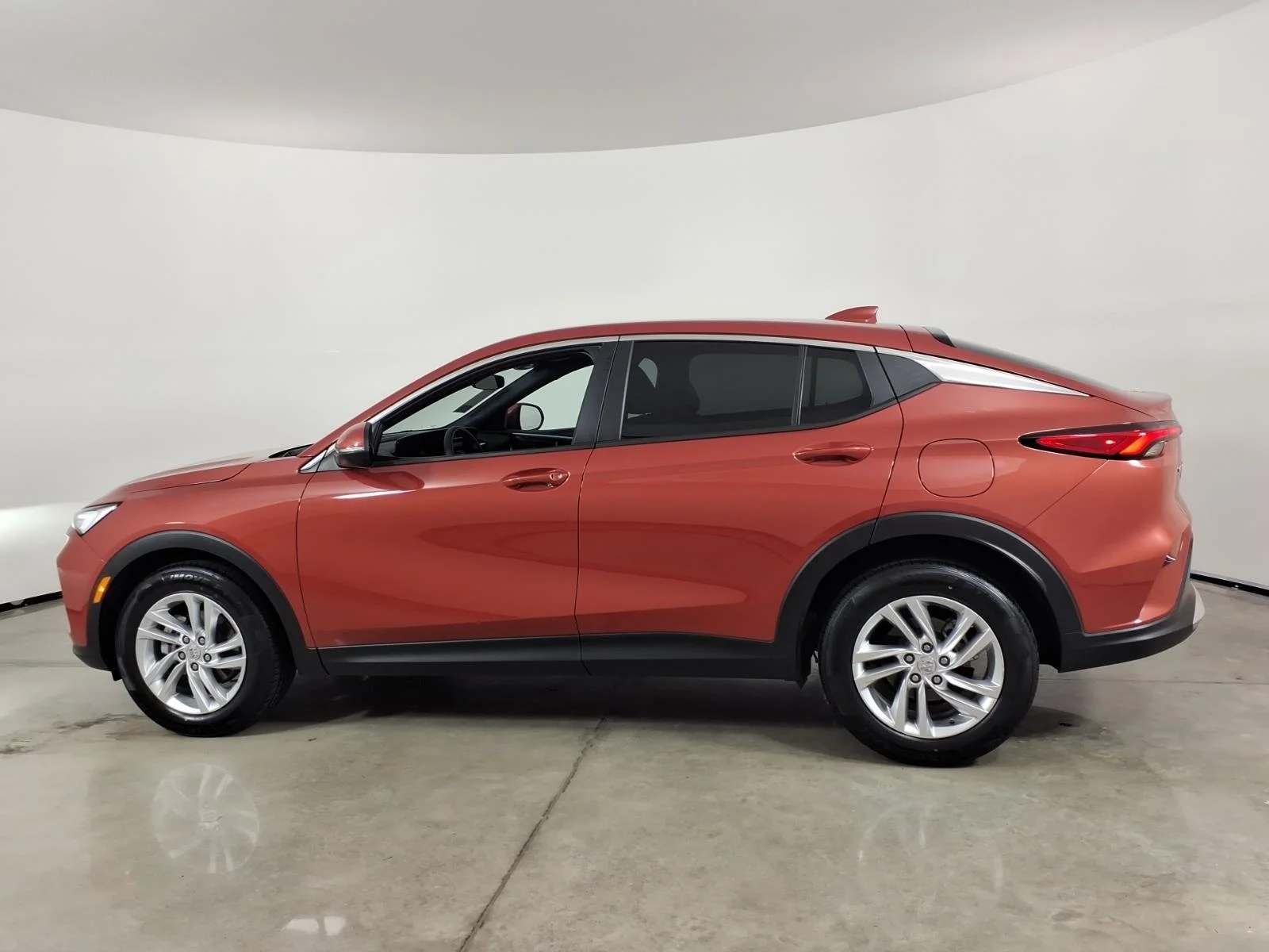 Used 2024 Sunrise Red Metallic Buick Preferred image 3