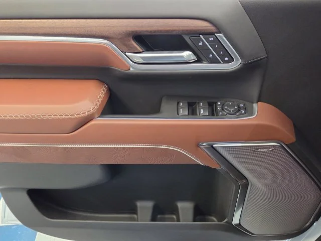 New 2026 Glacier White Tricoat GMC Denali Ultimate image 30