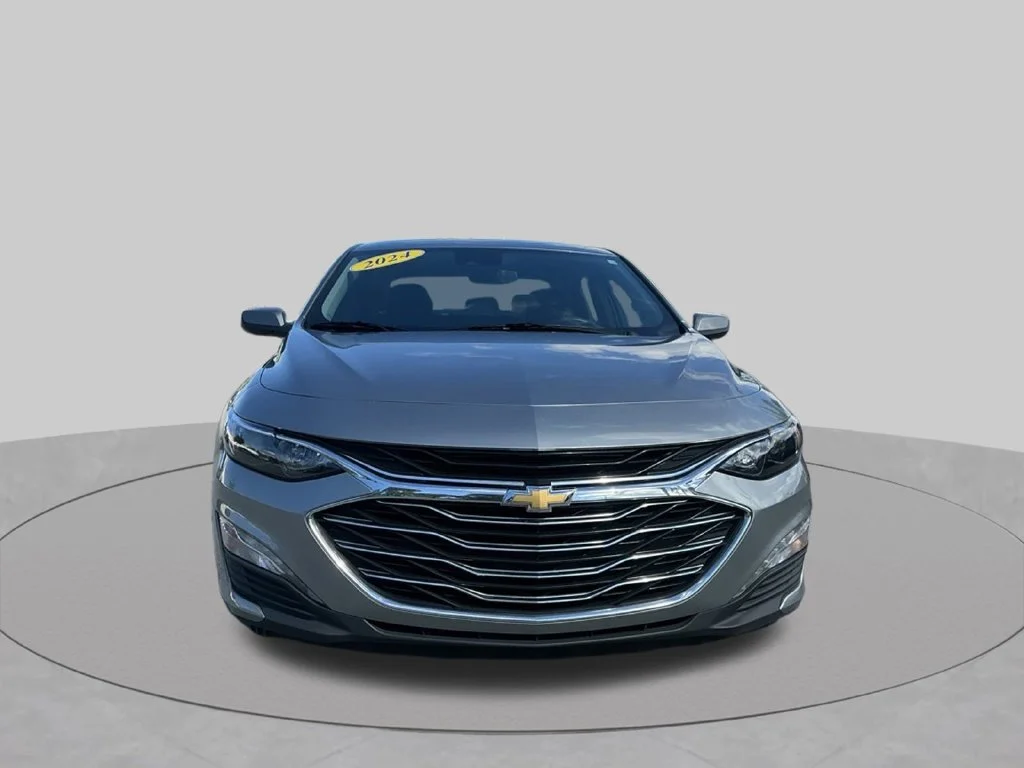 Used 2024 Gray Chevrolet LT image 11