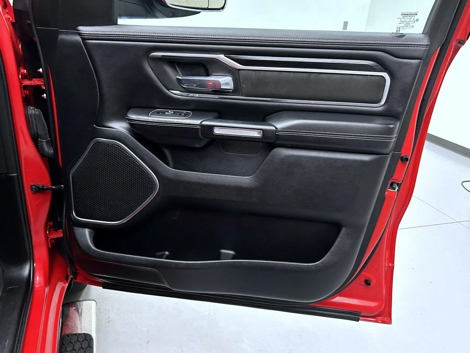 Used 2023 Red Ram Laramie image 16