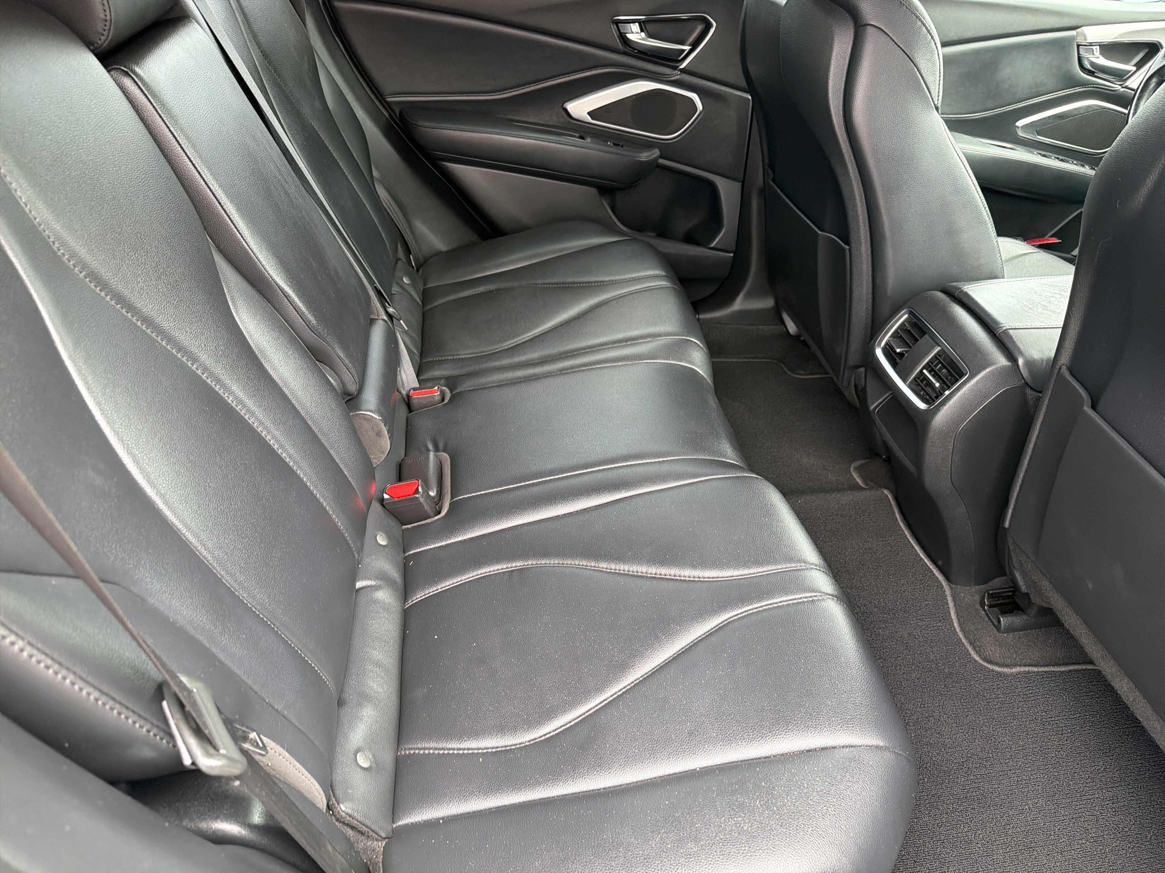 Used 2020 Lunar Silver Metallic Acura Base image 16
