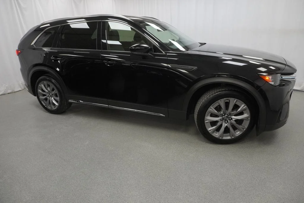 Used 2024 Black Mazda 3.3 Turbo Premium image 10