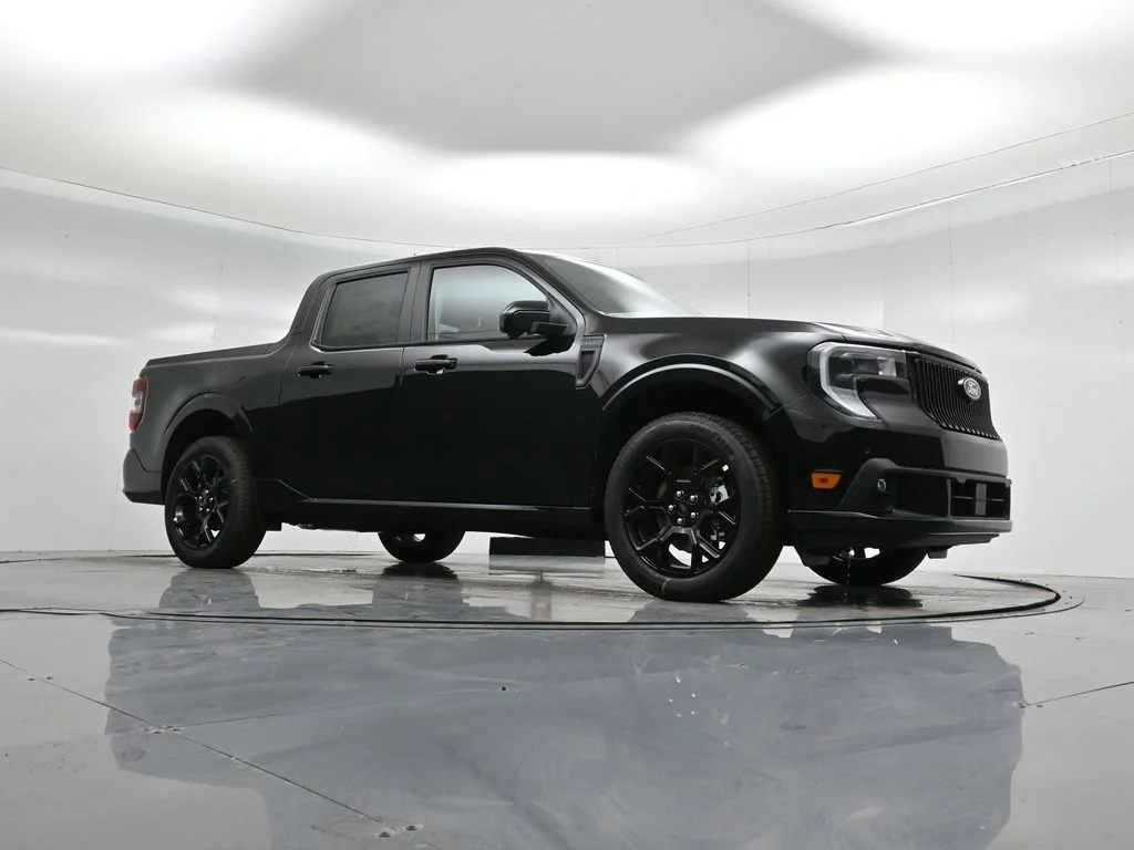 New 2026 Shadow Black Ford Lobo High image 3