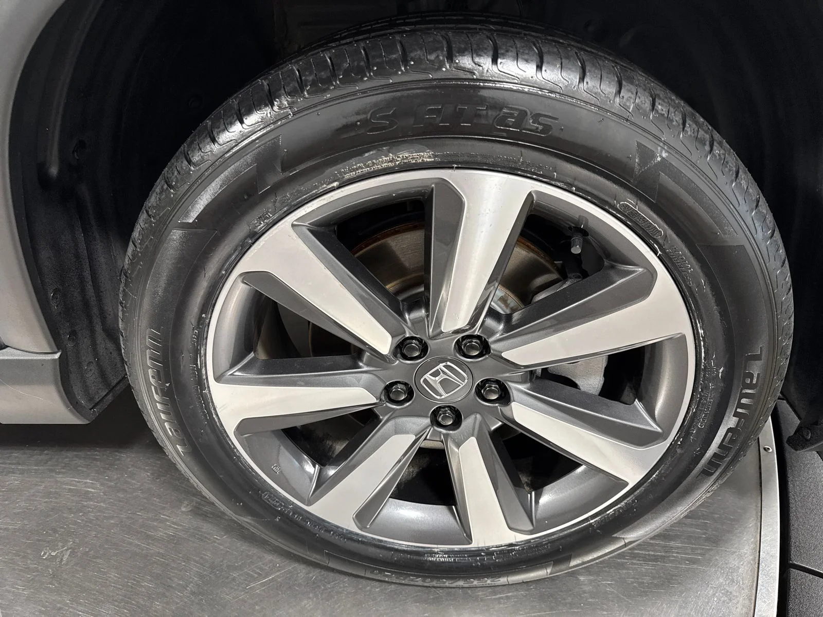 Certified Used 2023 Crystal Black Pearl Honda Touring image 14