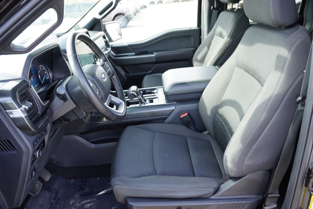 Used 2023 Black Ford XLT image 16