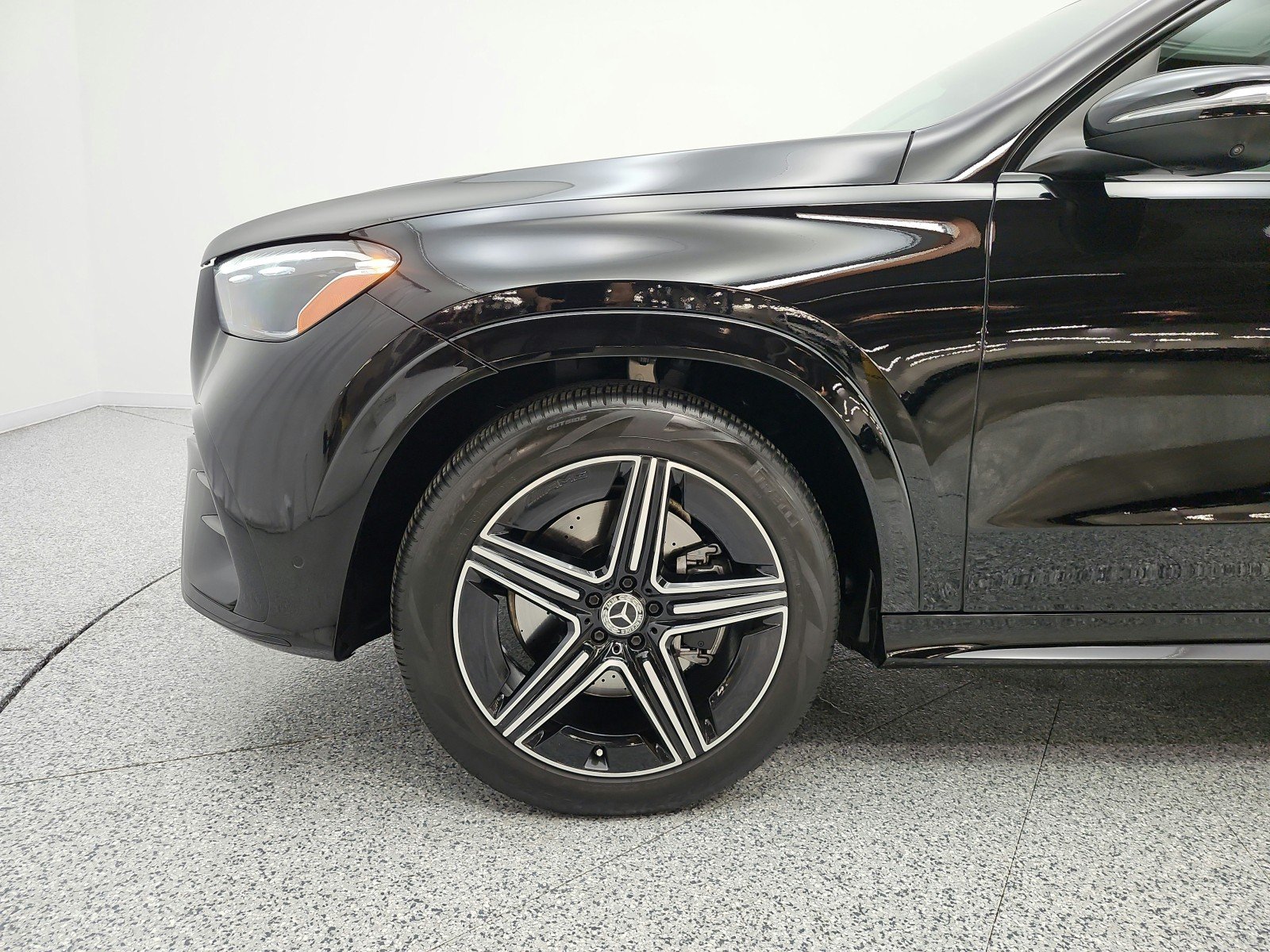 Certified Used 2024 Black Mercedes-Benz GLE 450 4MATIC® SUV image 22