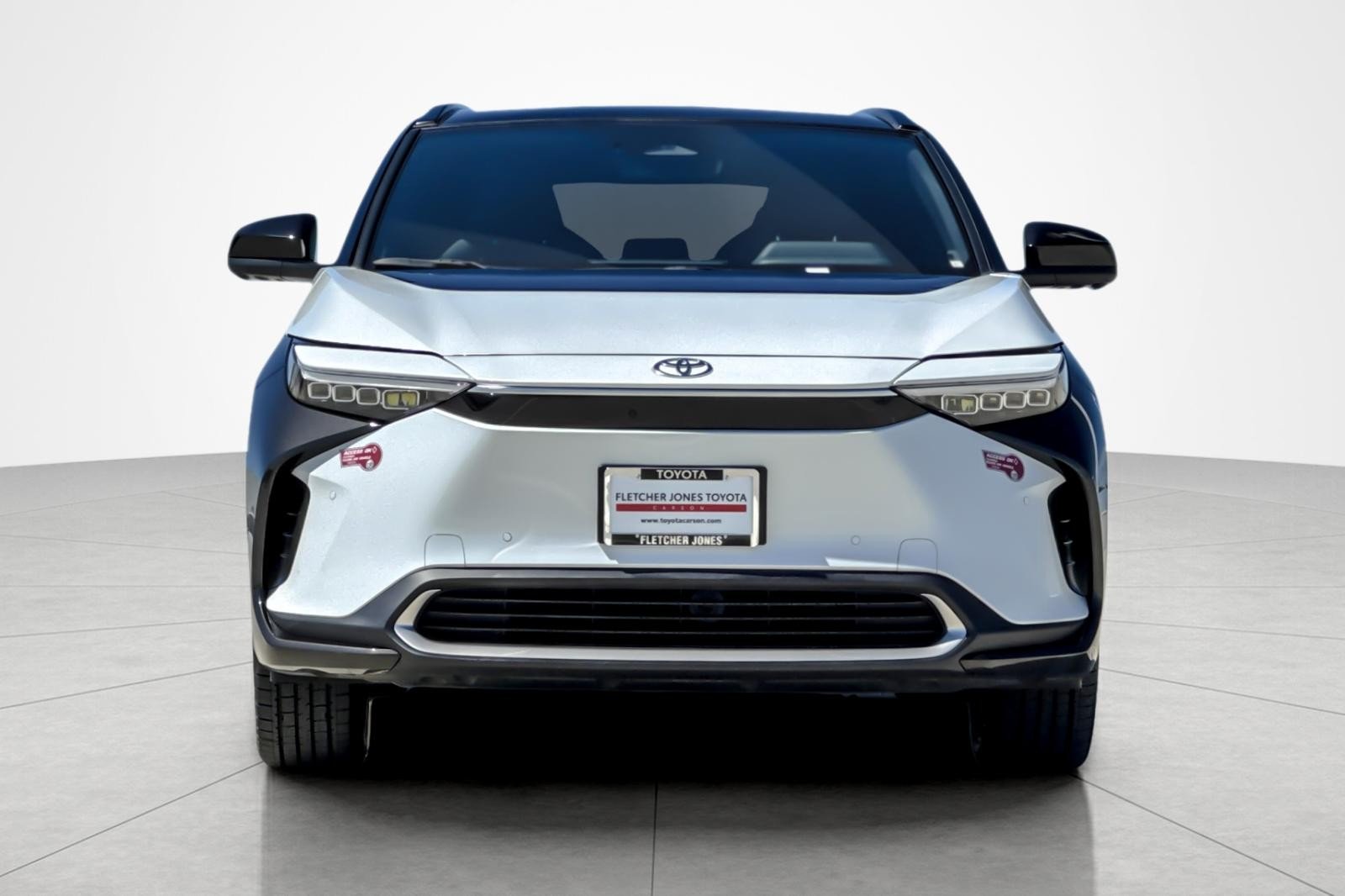 Certified Used 2023 Wind Chill Pearl Toyota Limited image 8