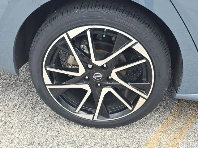 Used 2024 Gray Nissan SR image 10