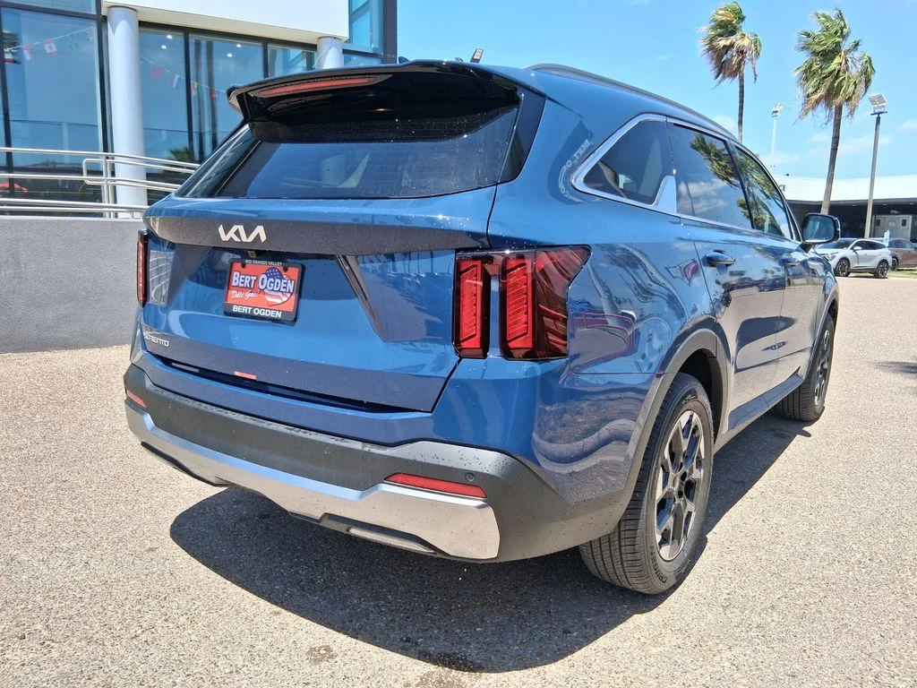 New 2026 Black Kia S image 5