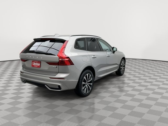 Used 2024 Silver Dawn Metallic Volvo Plus Dark Theme image 37