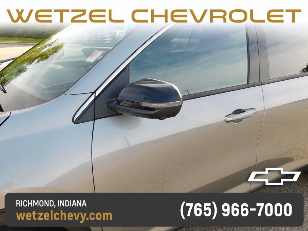 2027 Chevrolet Traverse LT - Photo 11