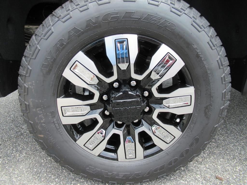 New 2026 Summit White GMC Denali image 8