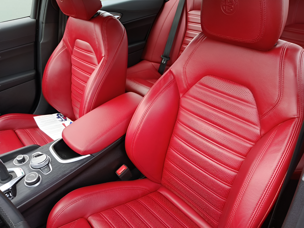 Used 2022 Black Alfa Romeo Sprint image 23