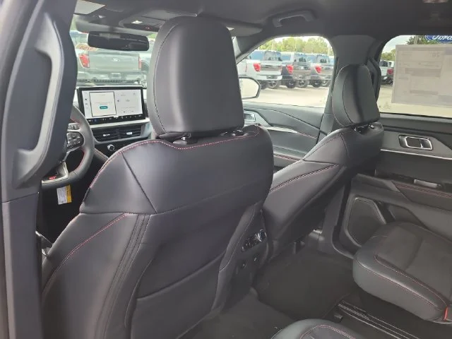 New 2027 Gray Metallic Ford ST image 13