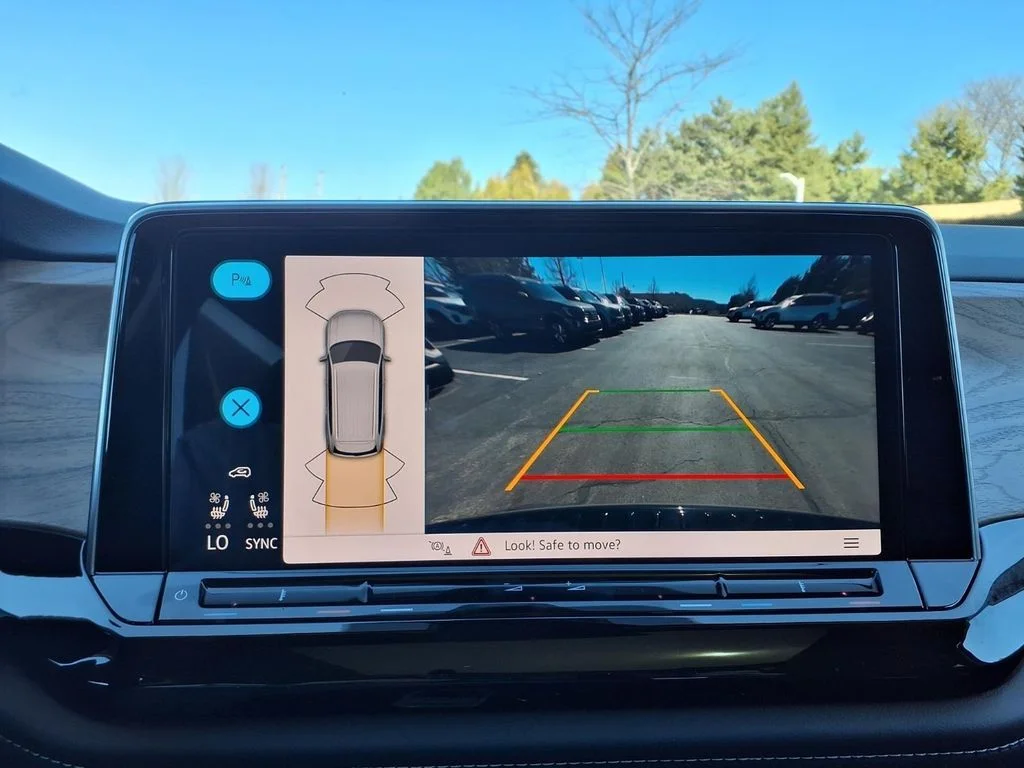 New 2026 Pure Gray Volkswagen 2.0T SE w/Technology image 14