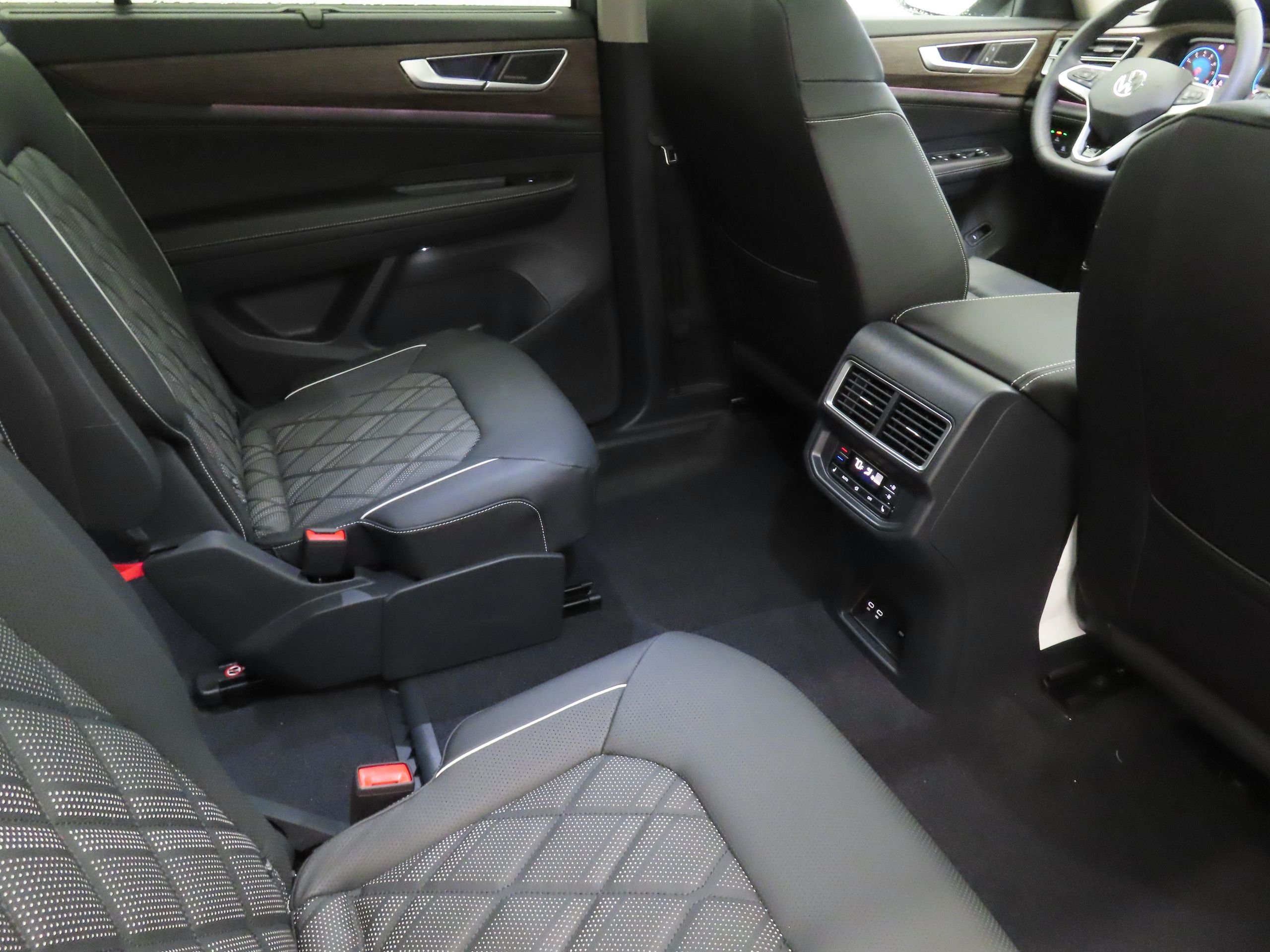 New 2026 Silver Volkswagen 2.0T SEL Premium R-Line image 26