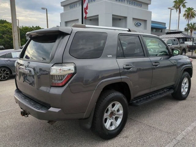 Used 2021 Gray Toyota SR5 image 4