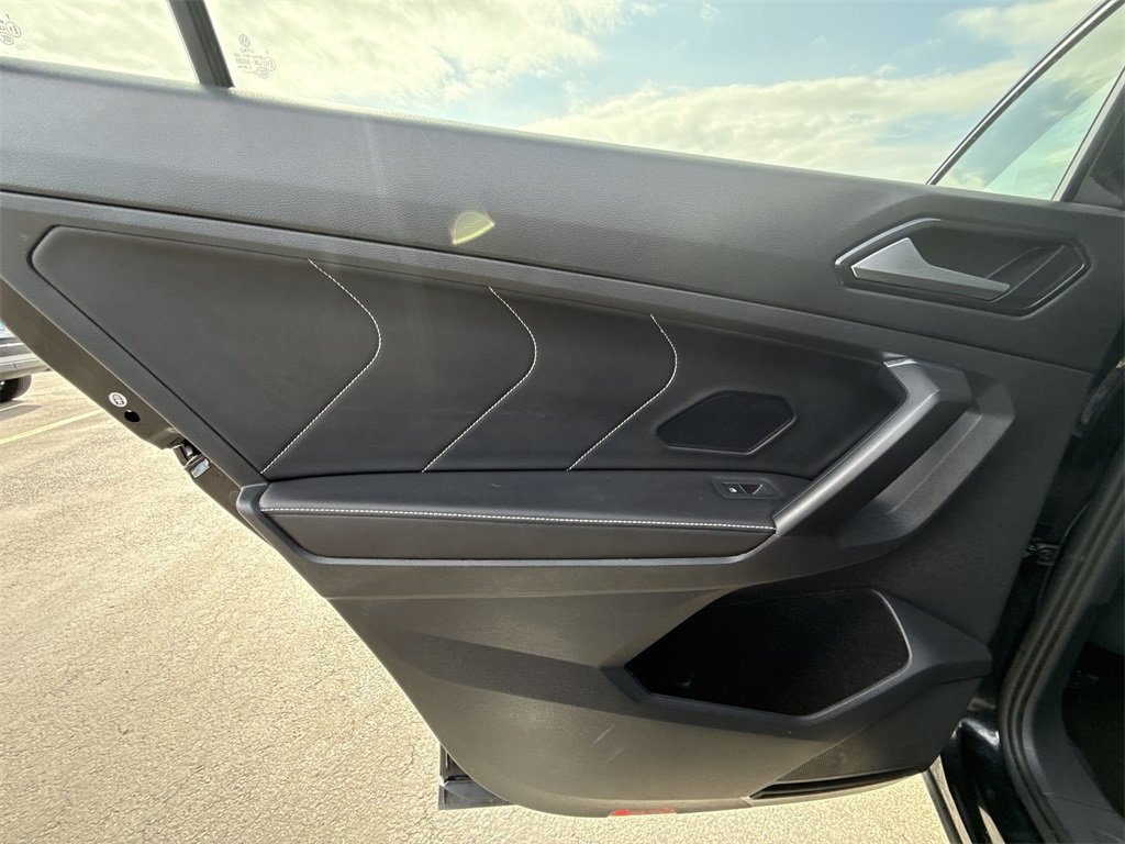 2022 VOLKSWAGEN TIGUAN - Image 21