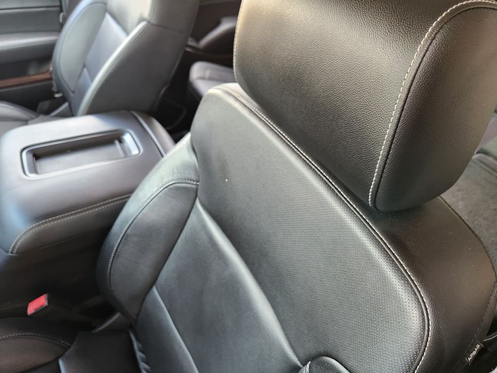 Used 2017 Quicksilver Metallic GMC SLE image 25