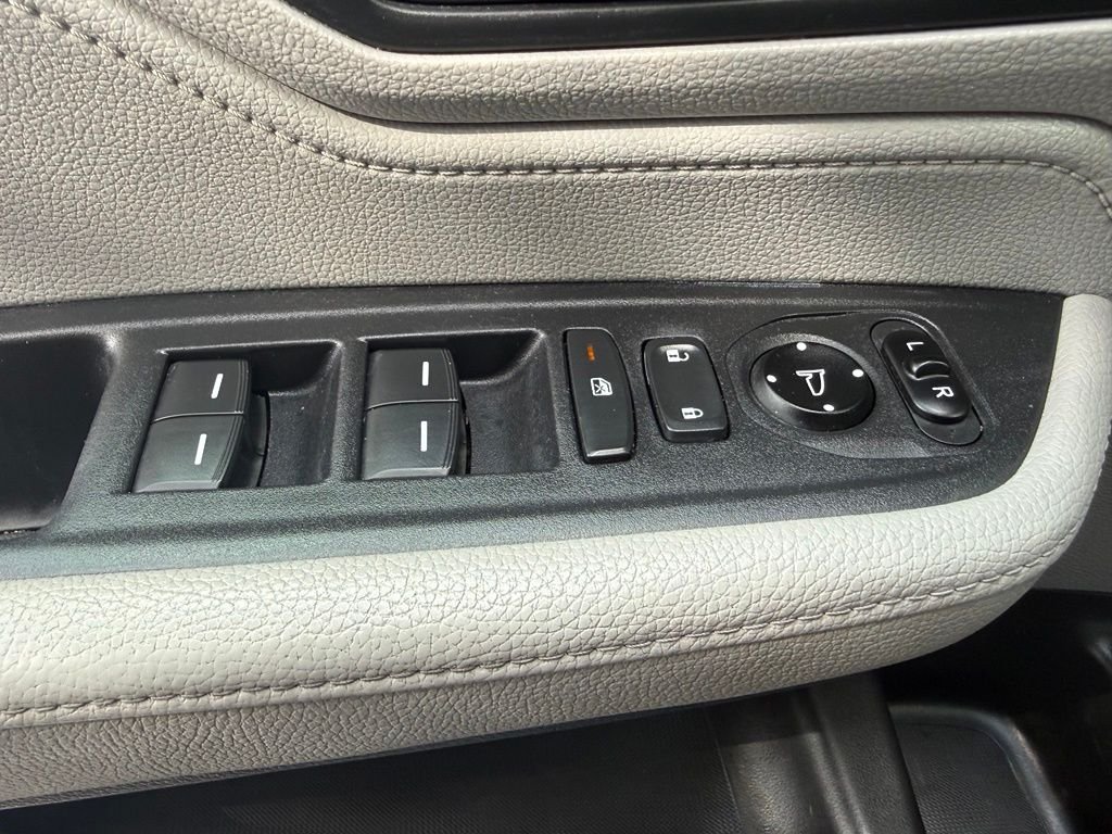 Used 2020  Honda EX-L image 24