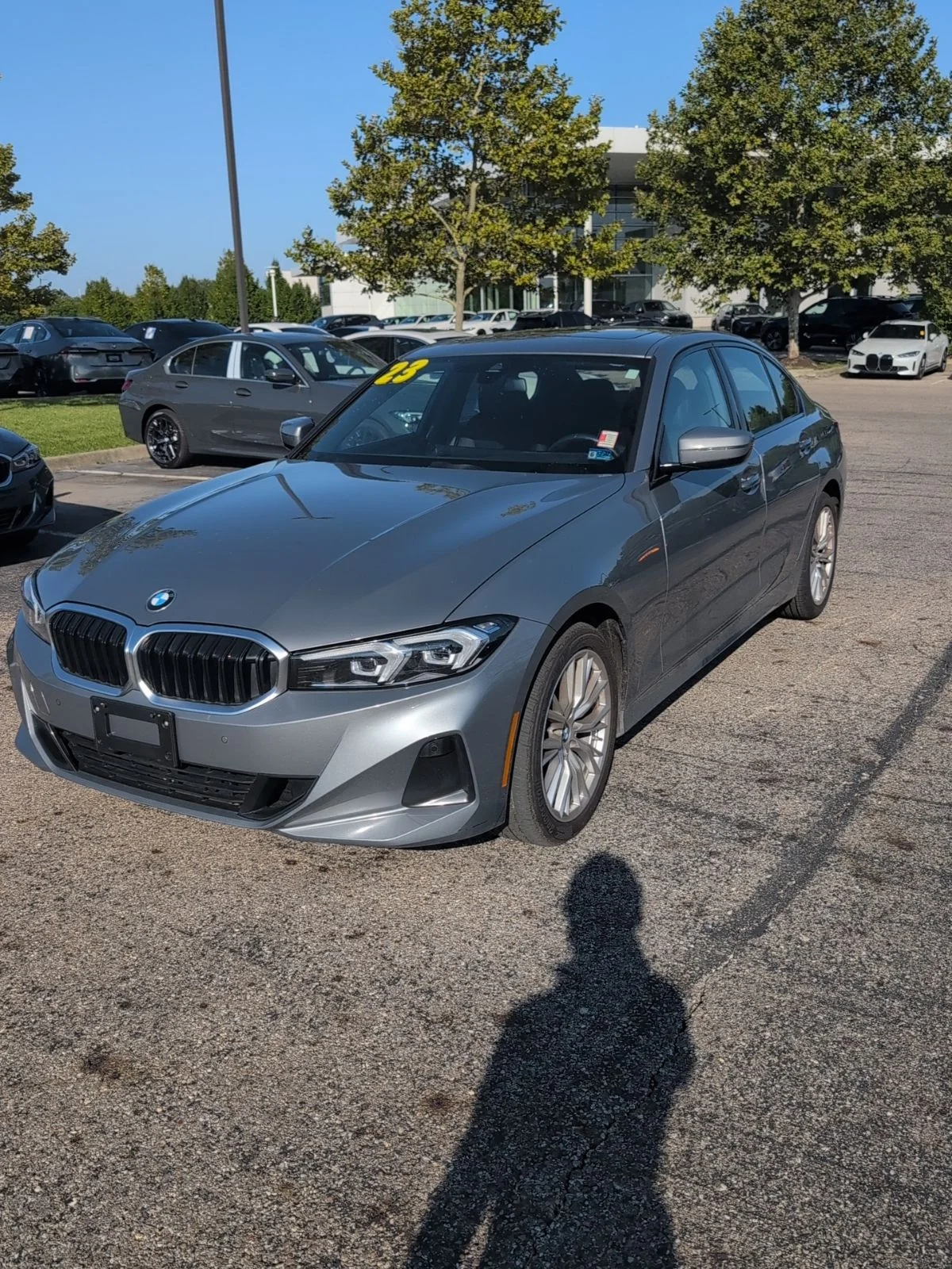 Used 2023 Gray BMW  image 1