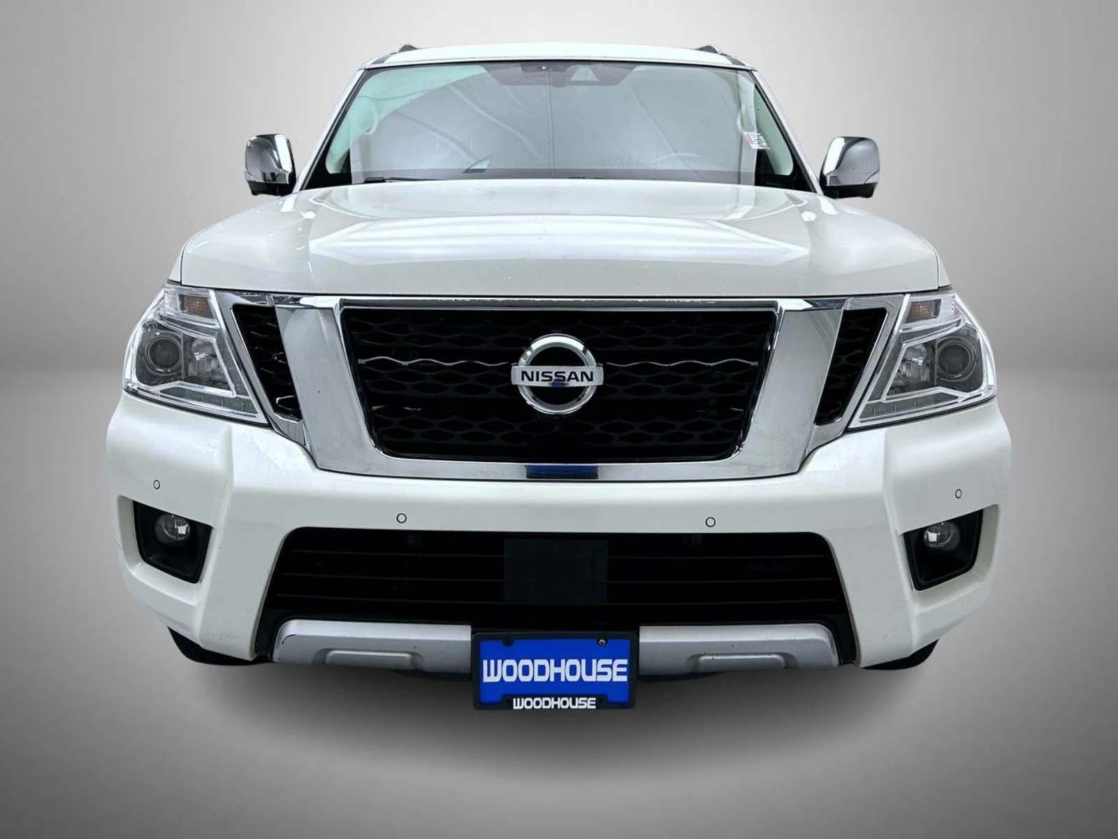 Used 2018 White Nissan Platinum image 2