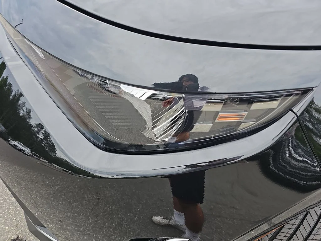 Used 2025 Black Kia LX image 29