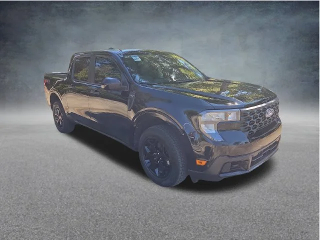 Used 2025 Black Ford XLT image 3