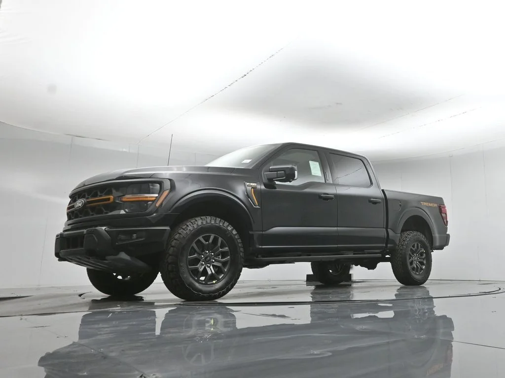 New 2026 Agate Black Metallic Ford Tremor image 50