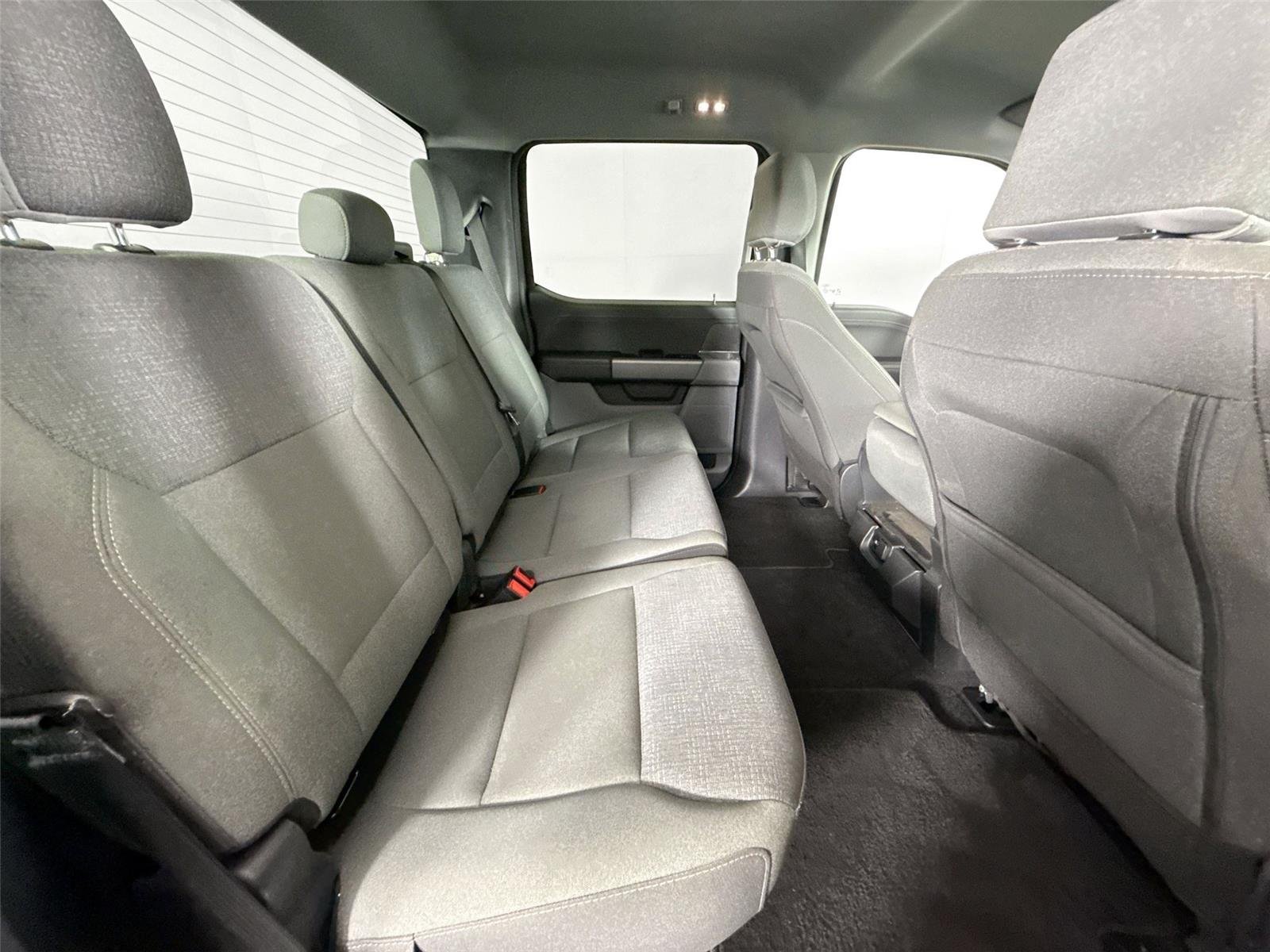 Used 2025 Agate Black Ford XLT image 34