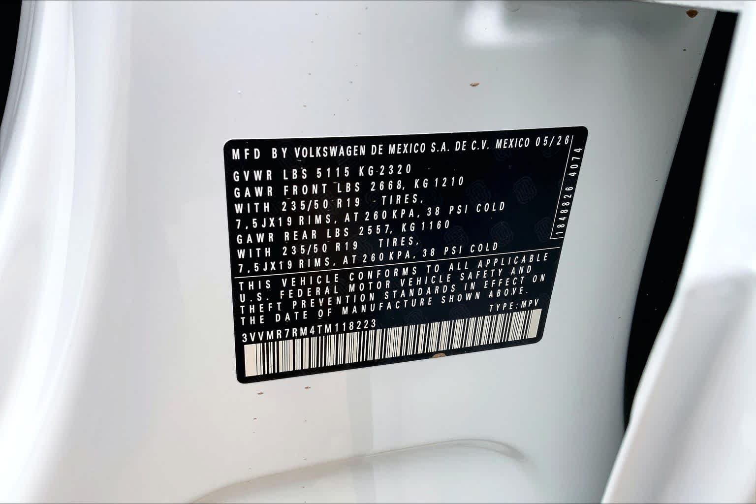 New 2026 Pure White Volkswagen SE image 21