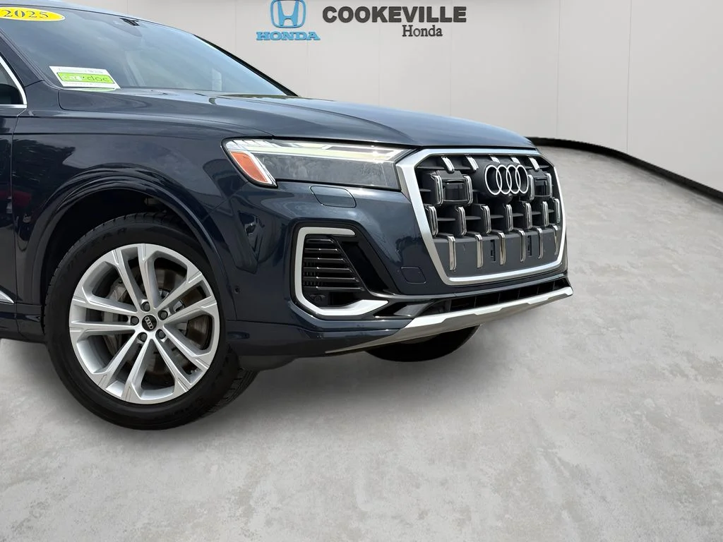 Used 2025 Waitomo Blue Metallic Audi 55 Premium Plus image 3