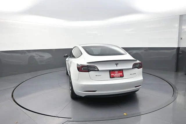 Used 2022  Tesla Long Range image 53