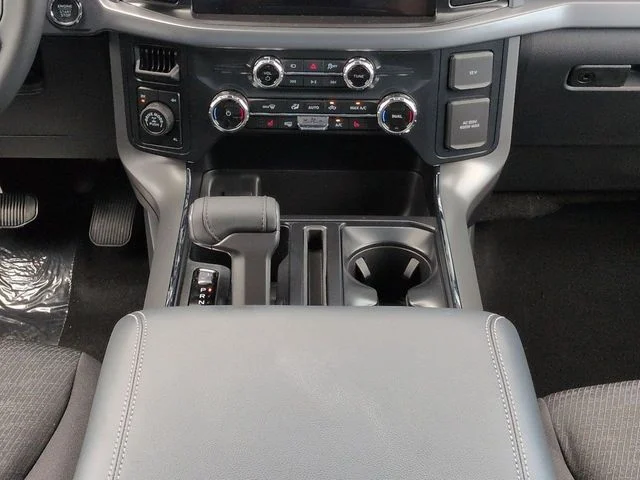 New 2026 Carbonized Gray Metallic Ford XLT image 20