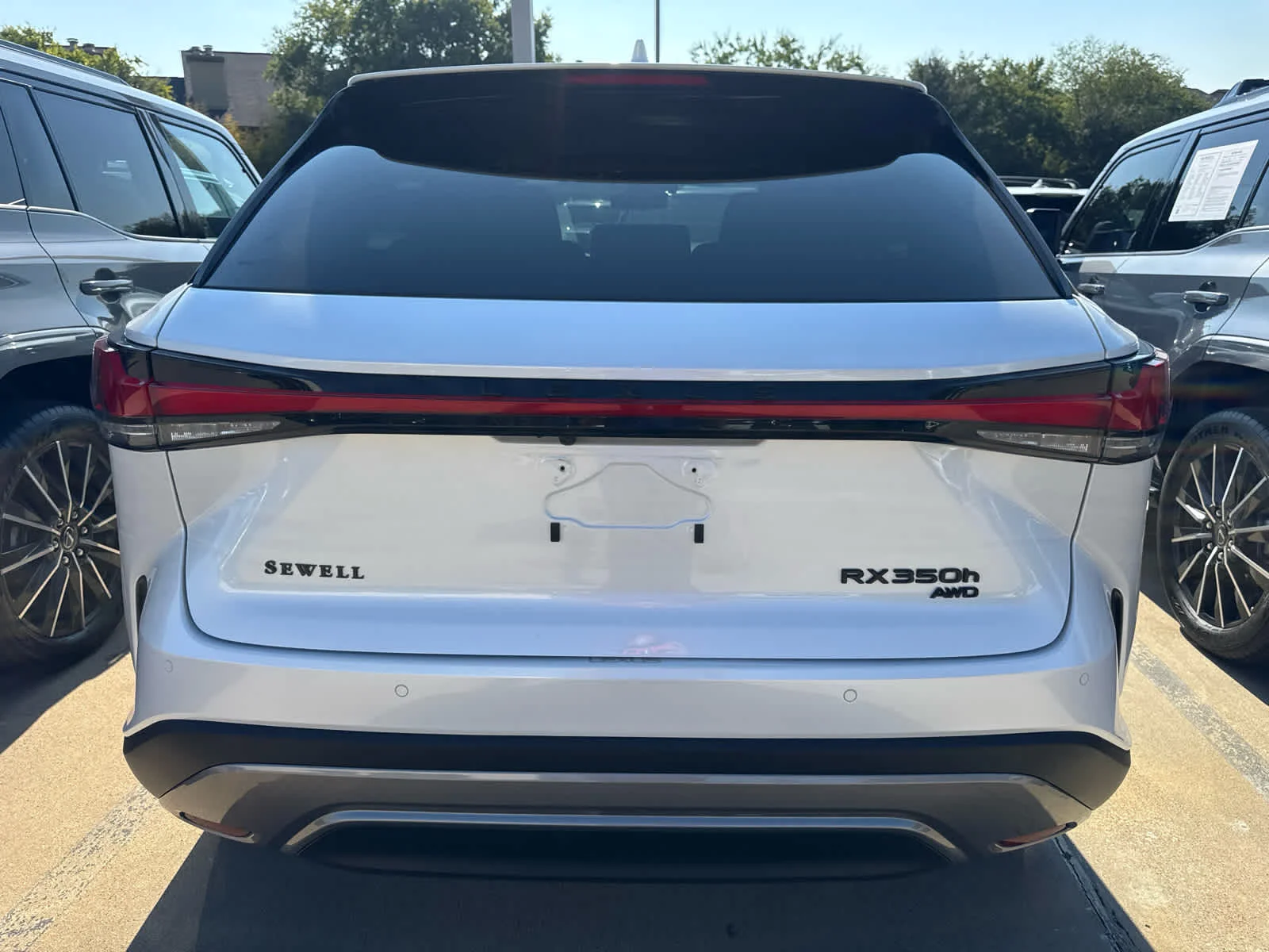 Used 2026 Eminent White Pearl Lexus Premium+ image 6