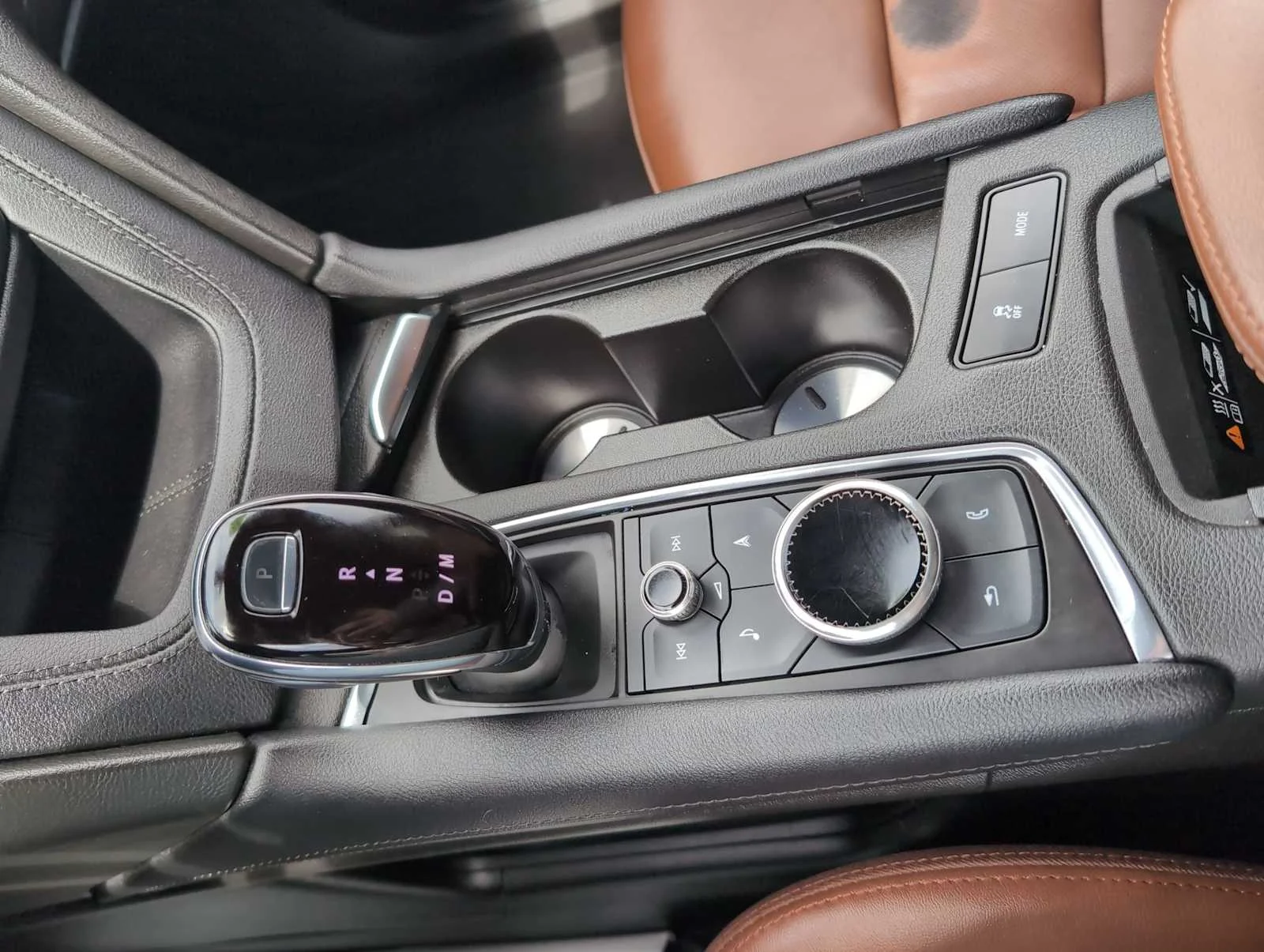 2023 Cadillac XT5 Sport - Photo 17
