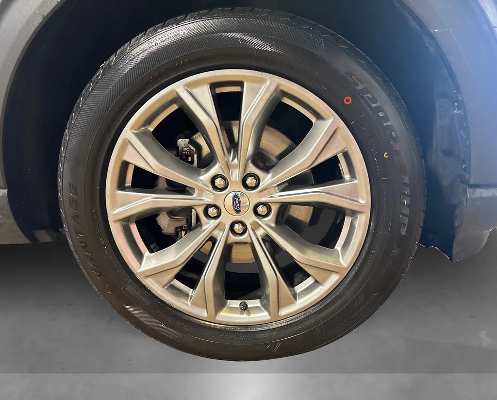 Certified Used 2022 Gray Metallic Ford Limited image 20