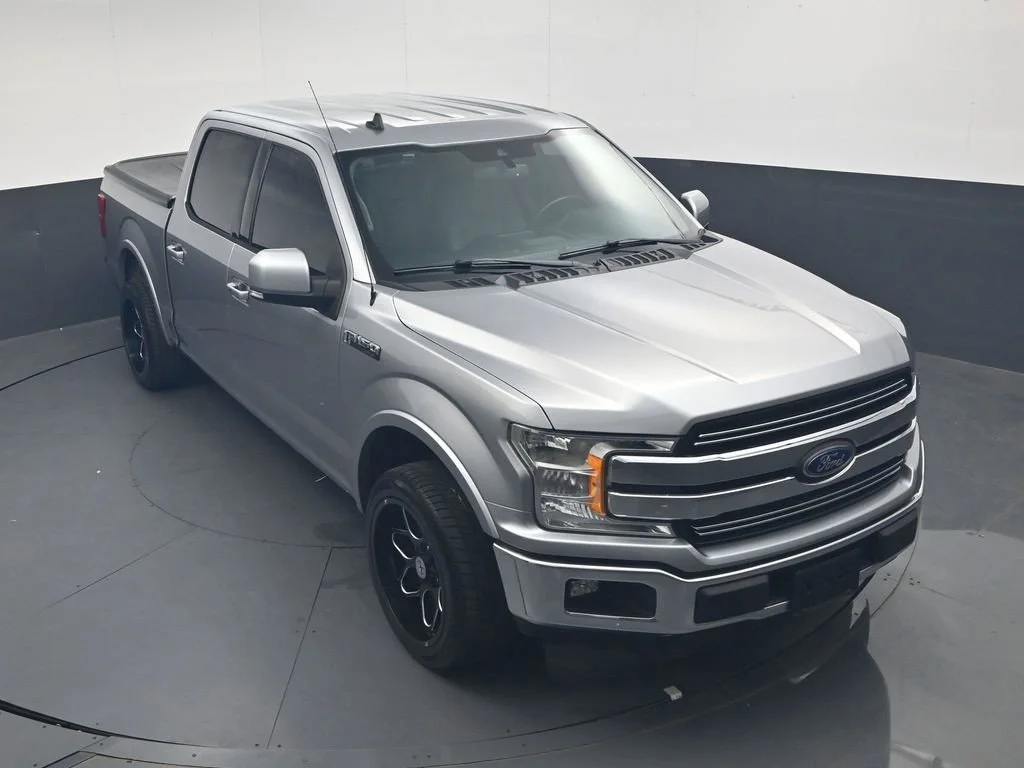 Used 2020 Silver Ford Lariat image 32