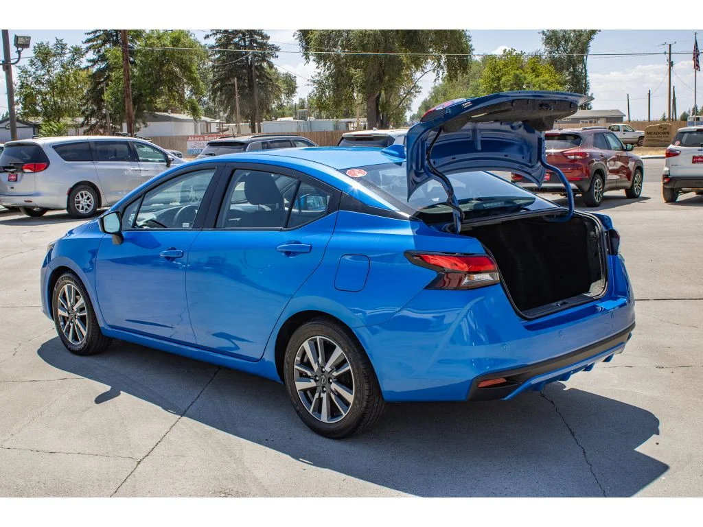 Used 2023 Electric Blue Metallic Nissan SV image 9