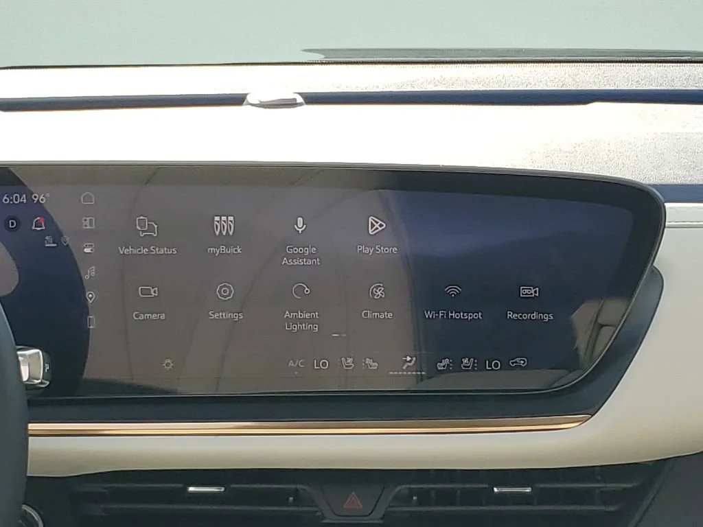 New 2026 Iridescent White Tricoat Buick Avenir image 14