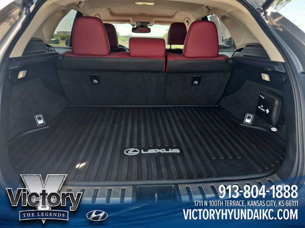 Used 2022 Gray Lexus 350L image 23