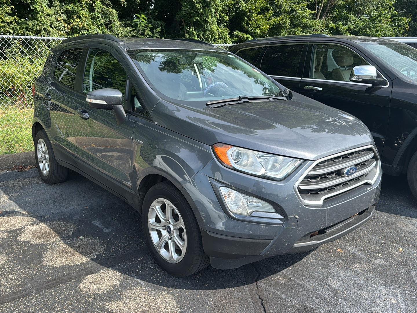 Used 2018 Smoke Metallic Ford SE image 1