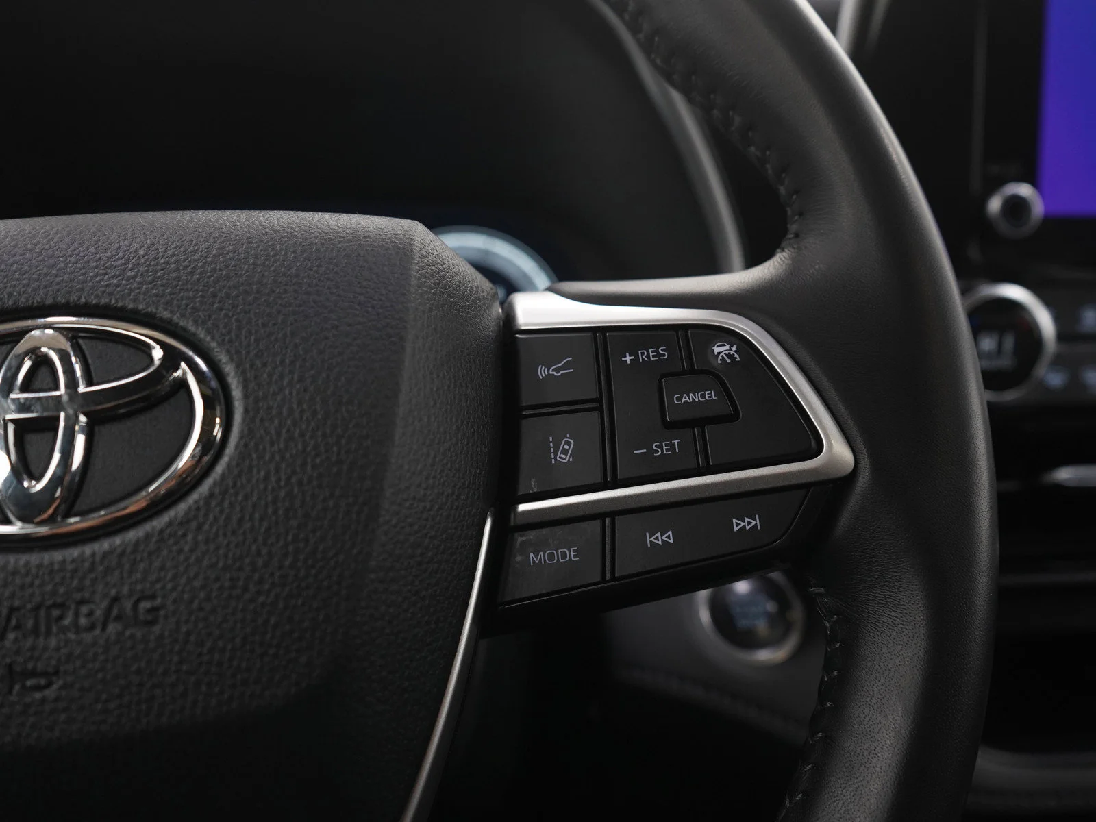 Used 2025 Black Toyota XSE AWD (Natl) image 26