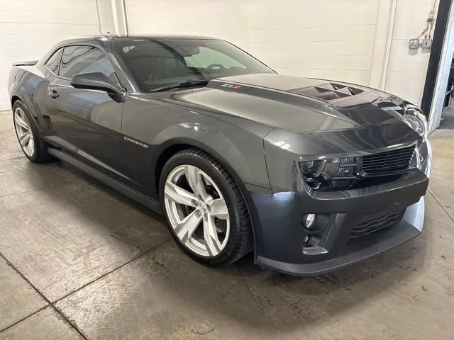Used 2012 Ashen Gray Metallic Chevrolet ZL1 image 3
