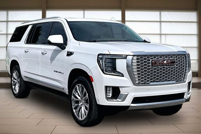 Used 2023 White GMC Denali image 12