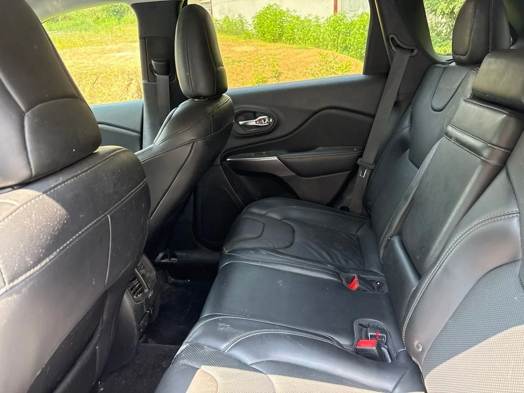 Used 2019 White Jeep Limited image 15