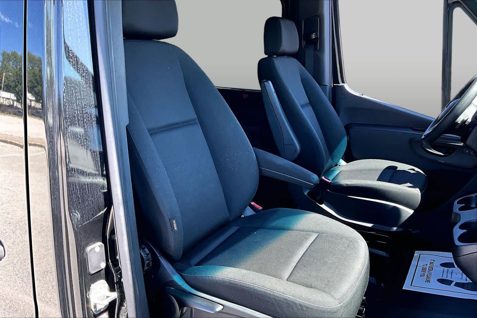 Used 2024 Jet Black Mercedes-Benz  image 9