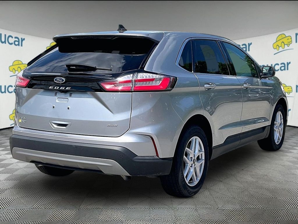 Used 2024 Iconic Silver Metallic Ford SEL image 6