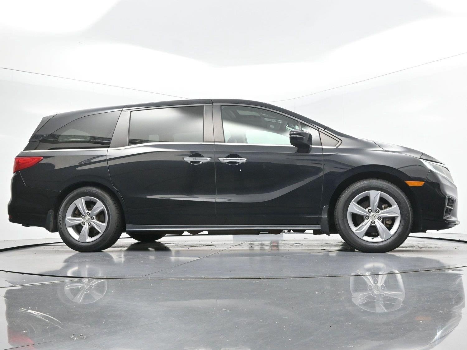 Used 2018 Crystal Black Pearl Honda EX-L image 50