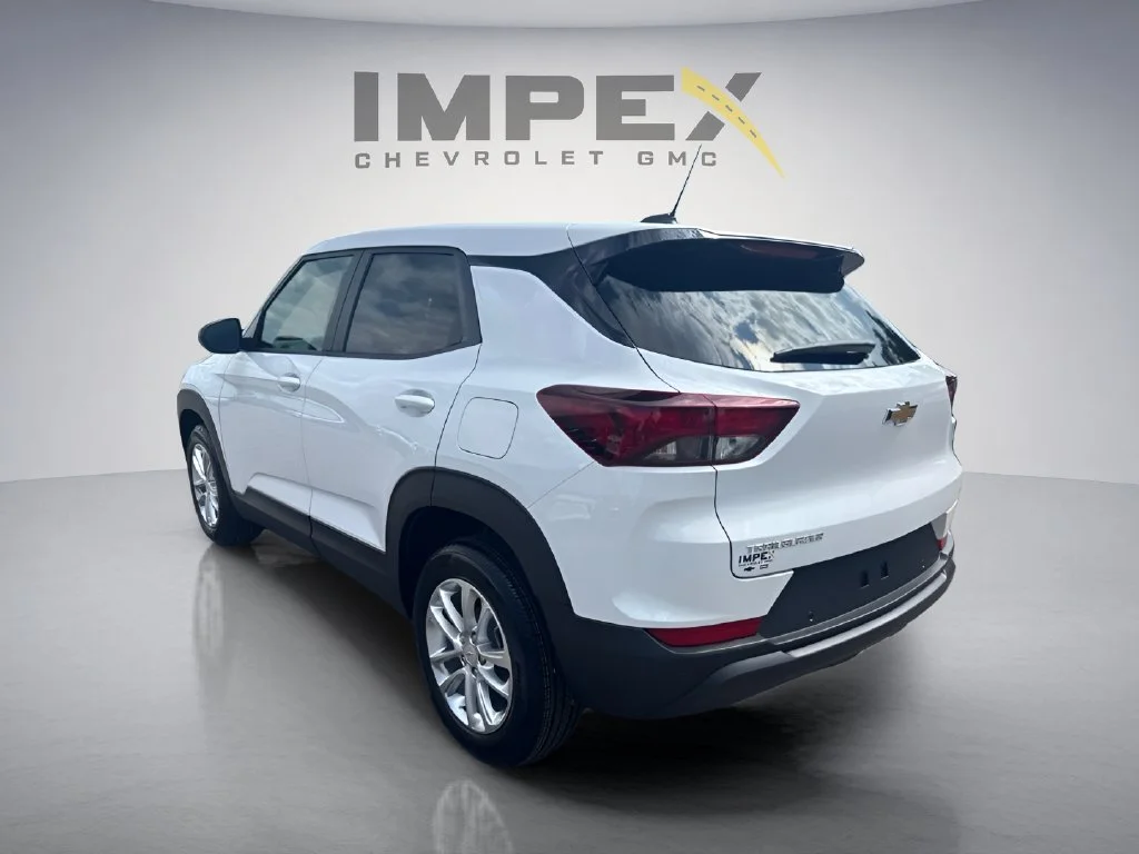 New 2026 White Chevrolet LS image 3